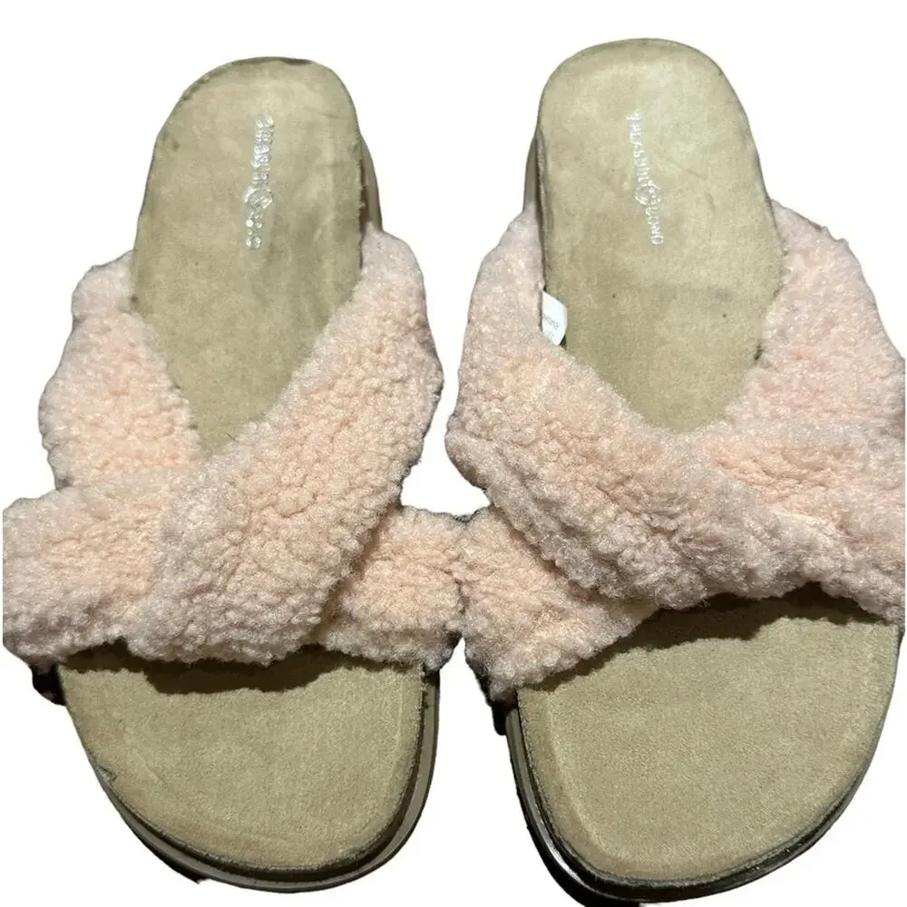 Treasure & Bond Womens Size 8 Pink Sherpa Crossover Sandals